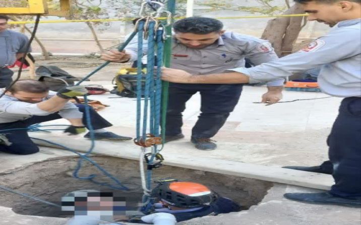 نجات 2 مقنی از درون چاه نجات 2 مقنی از درون چاه